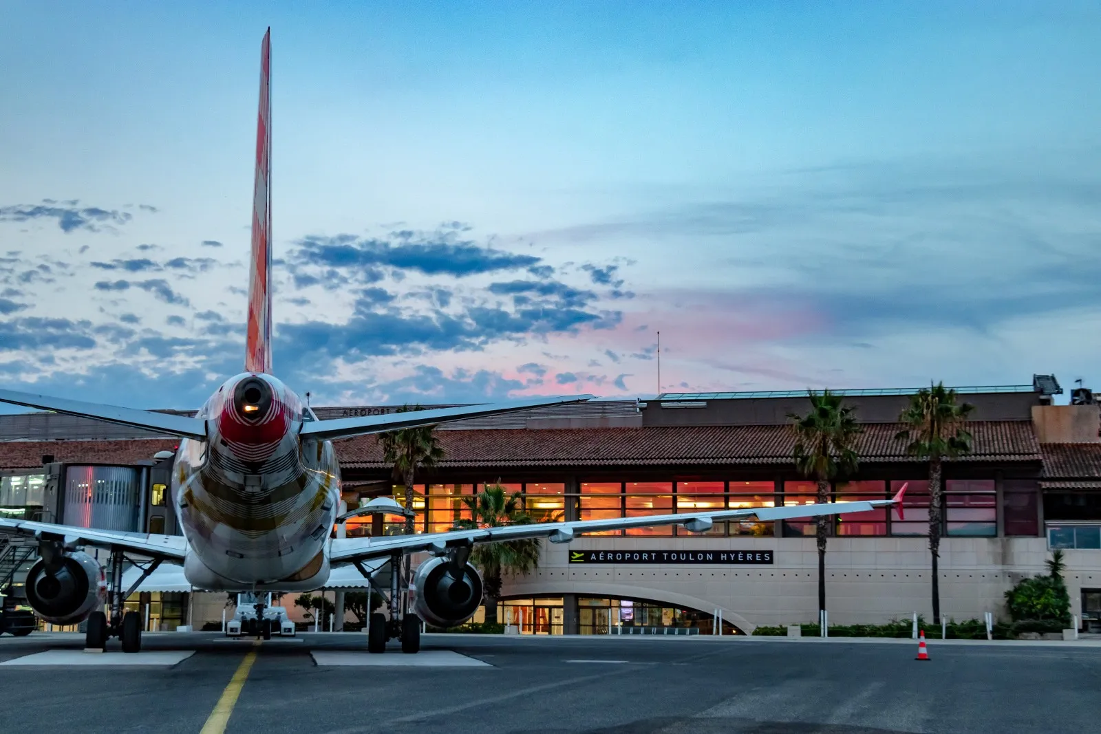 aeroport-toulon-hyeres Aéroport de Toulon-Hyères